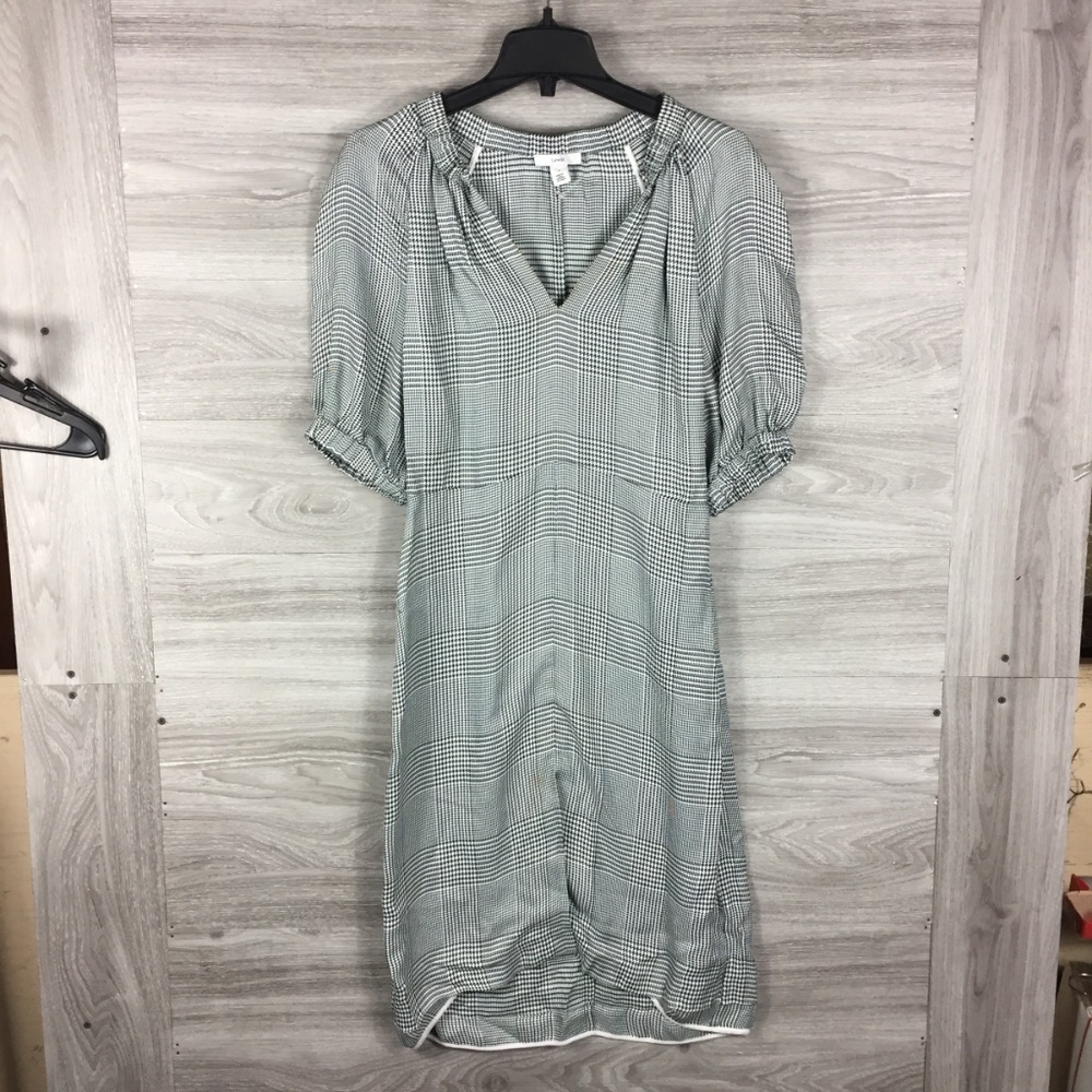 Lewit Houndstooth V Neck Dress